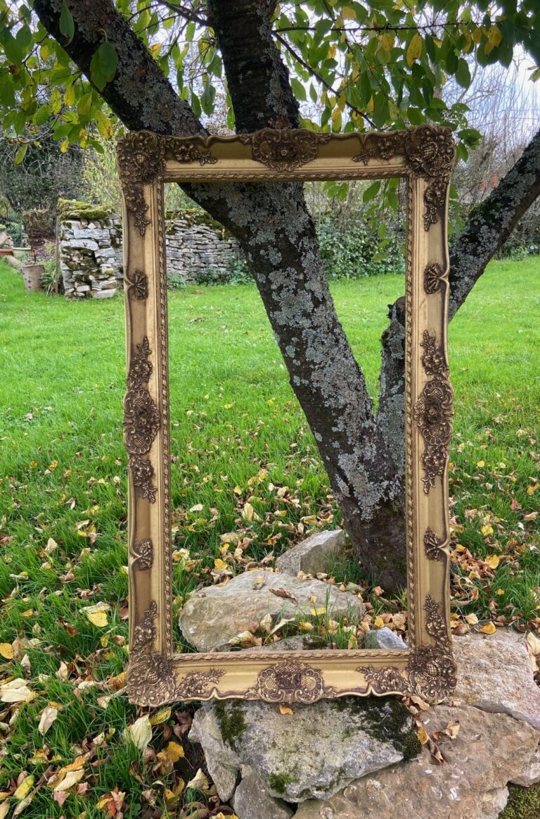 Cadre ancien à louer